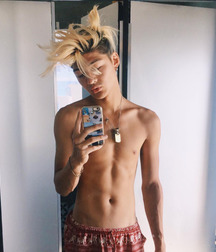  JB's Picks - Selfies 58a5083e86871.jpg