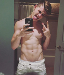 JB's Picks - Selfies 58a5099d8fc53.jpg