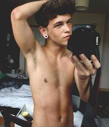  JB's Picks - Selfies 58a50a062e172.jpg