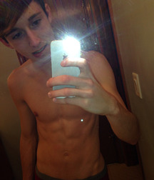  JB's Picks - Selfies 58a50caf93d2c.jpg