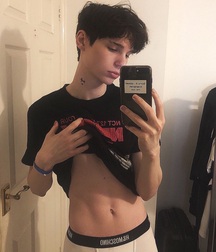 Cute Guy Joshua 5f3d110490ee5.jpeg