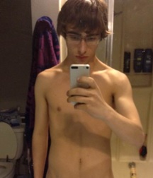 Hot guys.  589e60132aa0f.jpeg