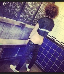 Mooning 59dd87342aaa4.jpg
