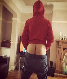 Lads mooning 59e632d559ea8.jpg