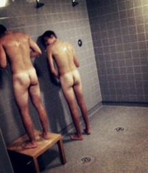 Dude, nice ass  59e634a36d370.jpg