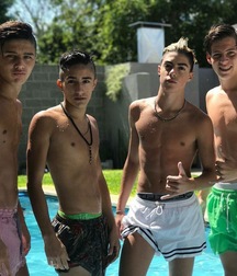 Boys, boys, boys... 5a50789720be4.jpeg