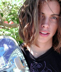 Cute Long Haired Boys 592f62e53f484.jpg