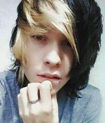 Cute Long Haired Boys 592f62f016232.jpg