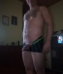 Amateur straight men 5a9ec5e62df83.jpg