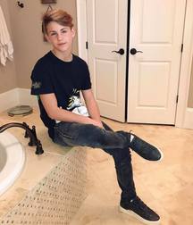 Matty 58fda458ac54d.jpg