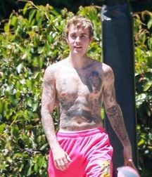 Justin Beiber  5f236715bb0af.jpg