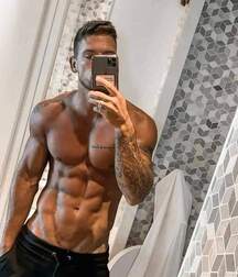 Non-Nude Selfies  5fa73f28ae579.jpg