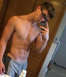 Non-Nude Selfies  5fa73fcb6c8d0.jpg