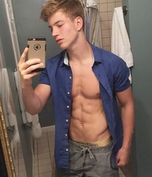 Undies & Selfies Gay Tube 5fc7af39e9601.jpg