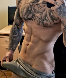 Undies & Selfies Gay Tube 5fc7af67d5e1f.jpg