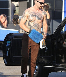 Male Celebs  60020af3b874a.jpg