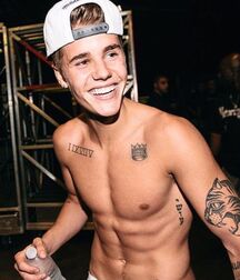 Justin Beiber  602fb5aad0df7.jpg