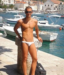 I Love Speedo's  6051142a3ea01.jpg