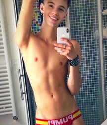 Hot Boys 4 U 605527066e94a.jpg