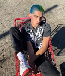 Hot Boys 4 U 60552d1db1ca9.jpg