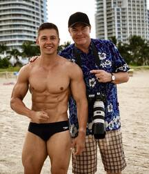 8 Hot Guys  60b79fb3b10c6.jpg
