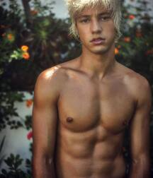 I Do Love Blond Boys  60e85b0cea6a9.jpg