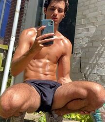 Hot Men of the Summer  62a86b9b8cdbf.jpg