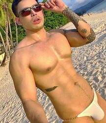 Hot Men of the Summer   62a921c179e36.jpg