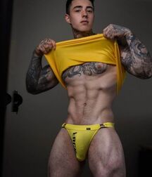 Hot Guys in June  62ab0a27356ce.jpg