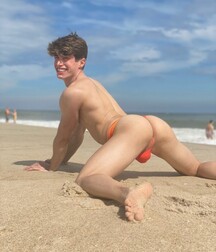 Some Really Hot Guys  62b54df468434.jpg