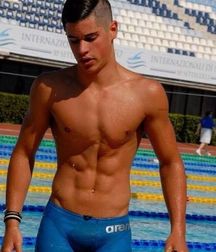 Sporty boys 5ba0c84da4543.jpg