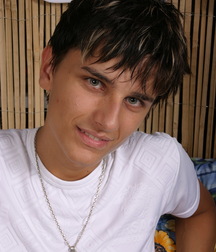 Adel 58e48f0e15c04.jpg