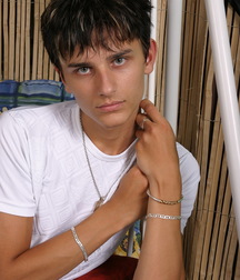 Adel 58e48f129ecaa.jpg