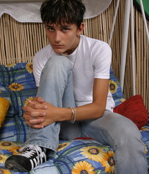 Adel 58e48f1902f83.jpg
