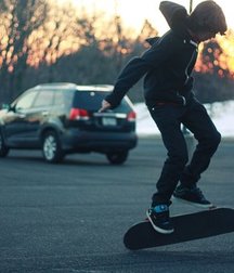 Skaters 58d08c087390b.jpg