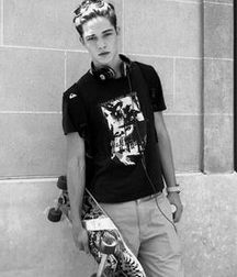 Skaters 58d08c0c14107.jpg