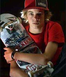 Skaters 58d08c0f23f19.jpg
