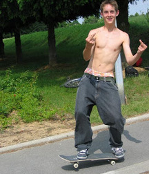 Skaters 58d08c12b6312.jpg