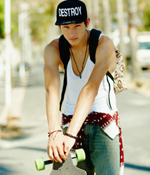 Skaters 58d08c45cf955.jpg