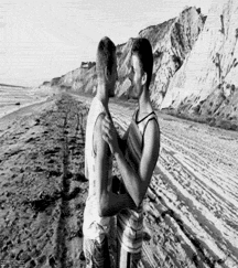Kiss 58d75ccbd22b4.gif