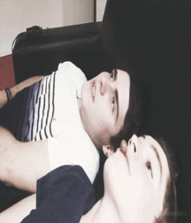 Kiss 58d75cde8bc5a.gif