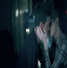 Kiss 58d75d0089f78.gif