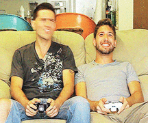Kiss 58d75d3b8a640.gif