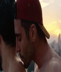 Kiss 58d75d7973c9d.gif