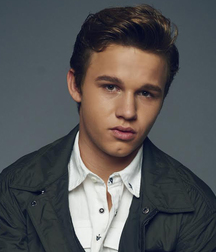Gavin Crush  58dc18c3999f6.jpg