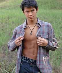 Boo Crush  58e24ed7117ed.jpg