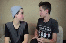 Sam 58e55c00e054f.gif