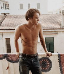 Leo Crush  58e69ceeb4214.jpg