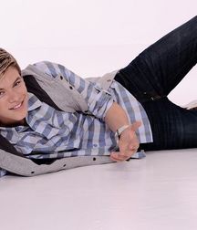 Kenton Crush  58f0ffa07bebf.jpg