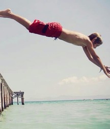 young surfer boys from Pinterest (7) 58d125a0a000e.jpg